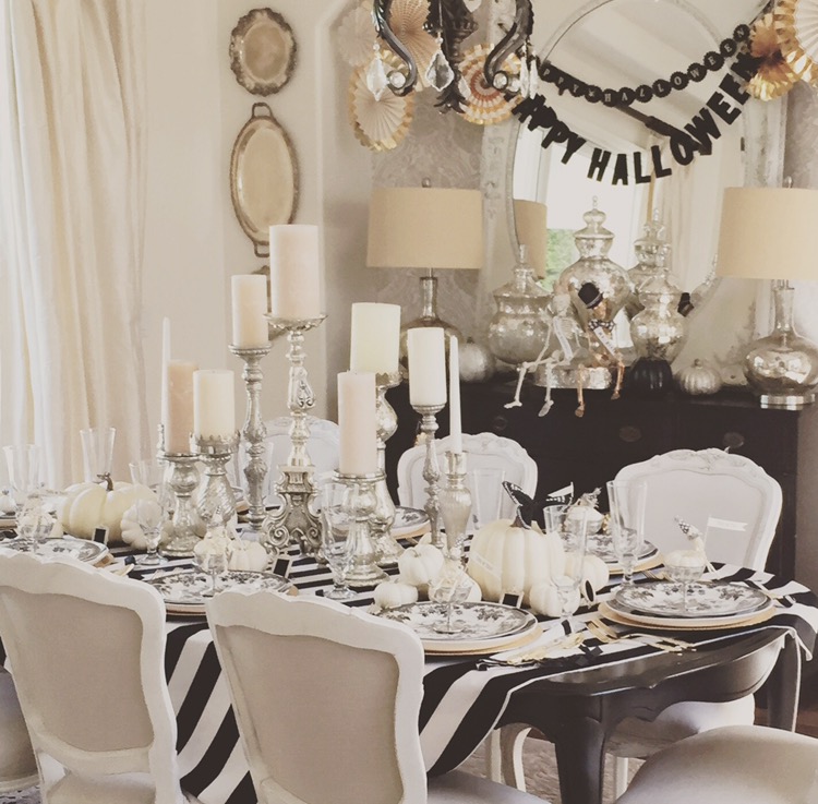 elegant black and white halloween table with white pumpkins 3