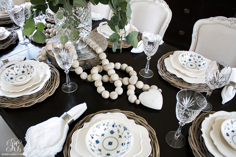 Easy summer tablescape