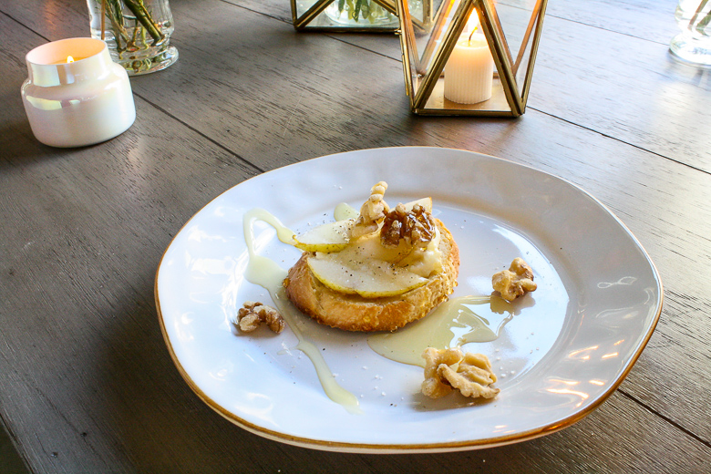 Pear crostini on Cantaria Skyros Design salad plate