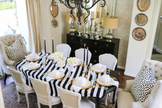 elegant-black-and-white-halloween-table