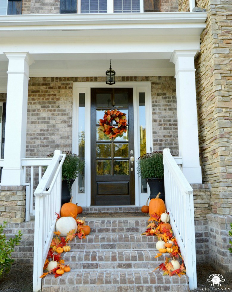 Beautiful Tips for Dressing your Front Door for Thanksgiving