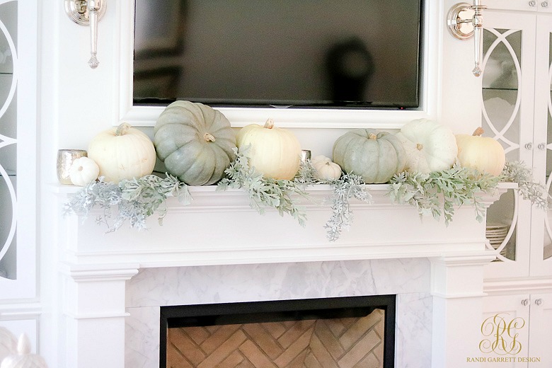 elegant-simple-thanksgiving-mantel