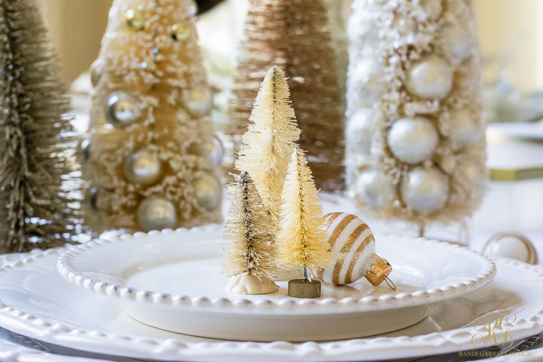 white-christmas-place-setting