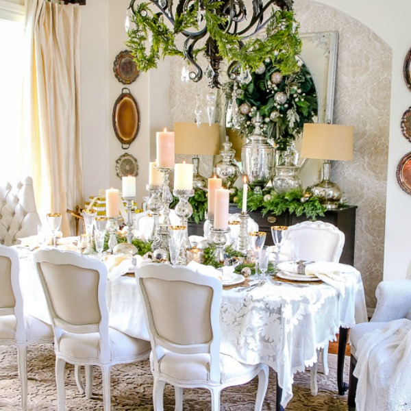 Gold Dining Room And Table Scape, Gold Dining Room Table Centerpieces