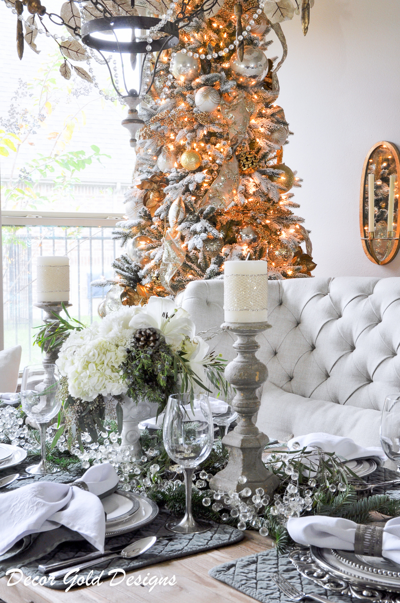 elegant-green-and-white-christmas-table_