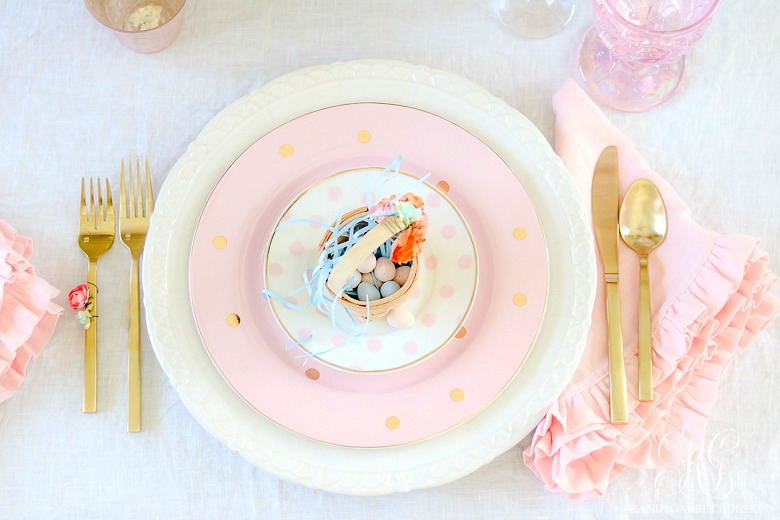Spring pastel perfection! This gorgeous Easter table setting would delight young and old alike! Easter decor - spring decorating ideas - easter table - spring table - easter ideas