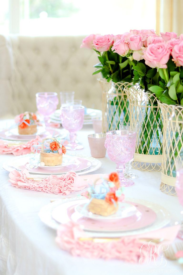 How to Set a Perfect Pink Easter Table with DIY Mini Floral Easter