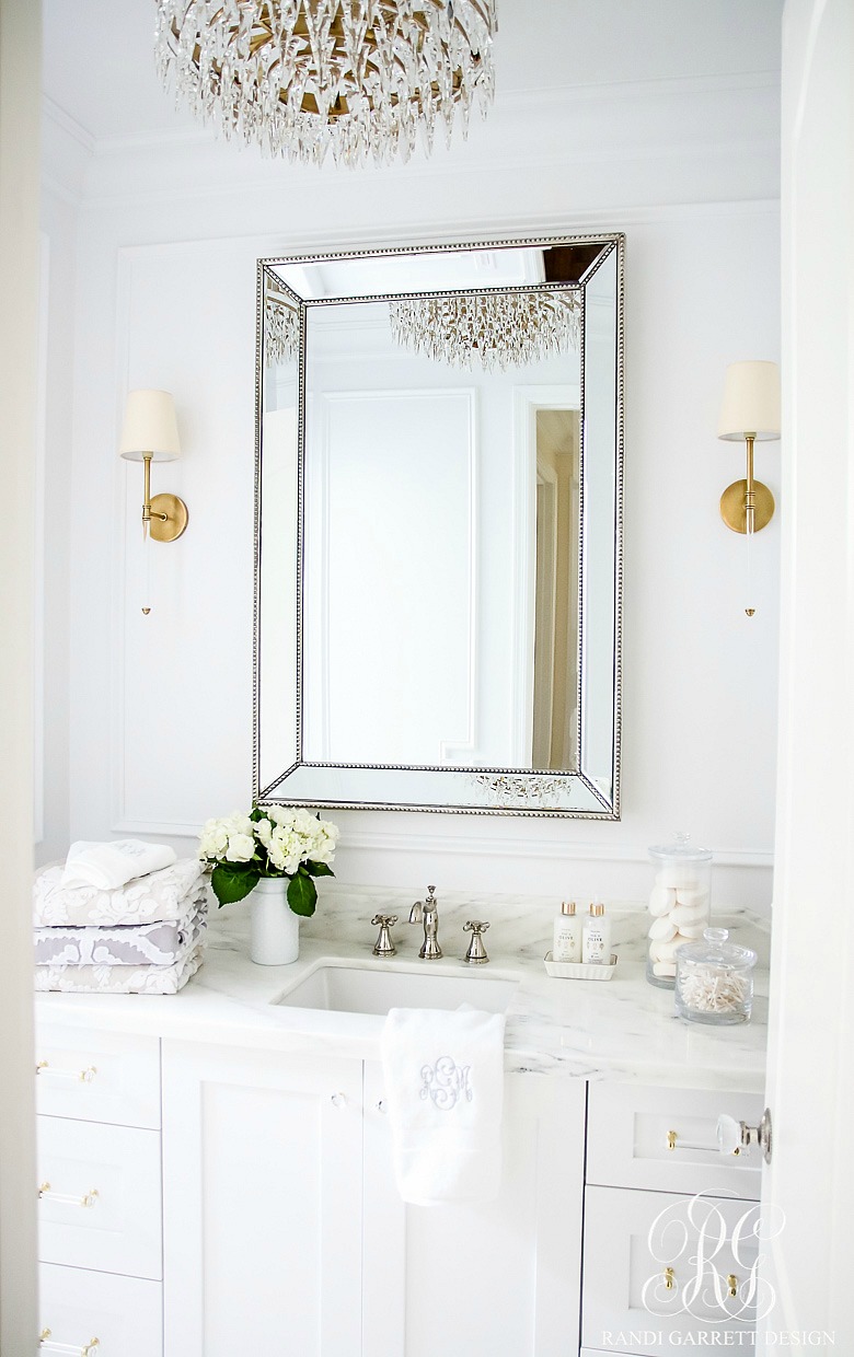 Bathroom Organization - The Glamorous Gal