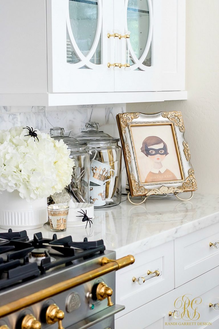 3 Days of Halloween - Glam Halloween Home Tour - Randi Garrett Design