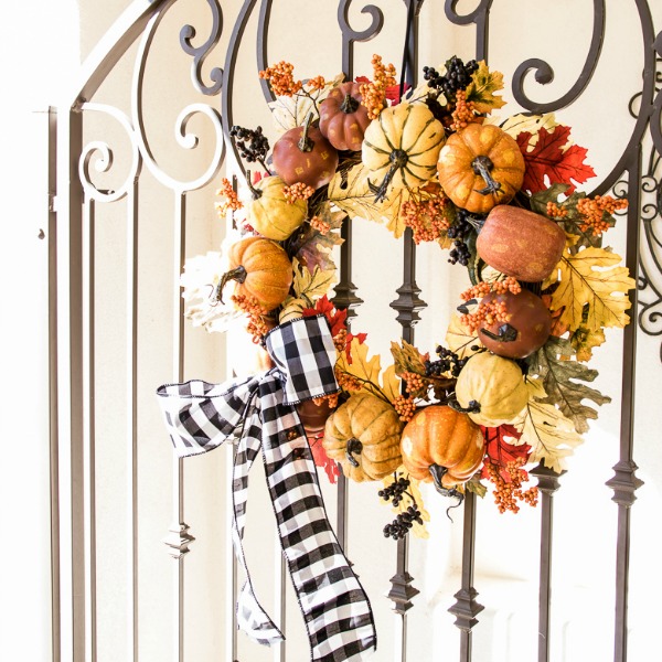 3 Days of Halloween - Tips to style your Porch + Entry - Randi Garrett ...