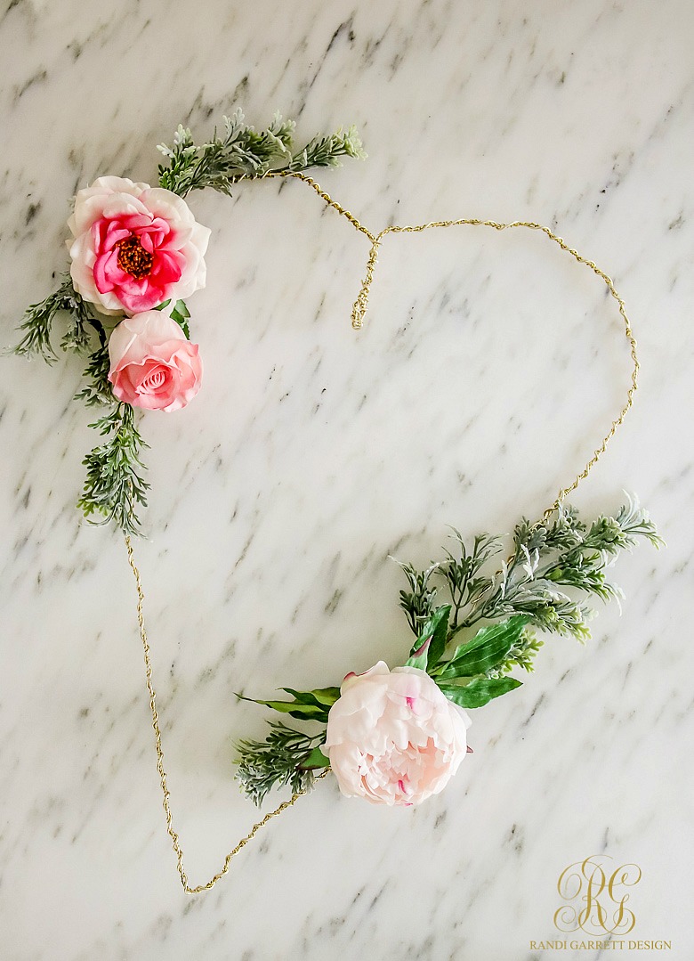 Whimsical Heart Valentine Wreath Tutorial