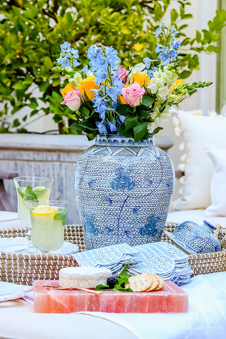 Simple summer entertaining ideas - ginger jar with summer flowers 