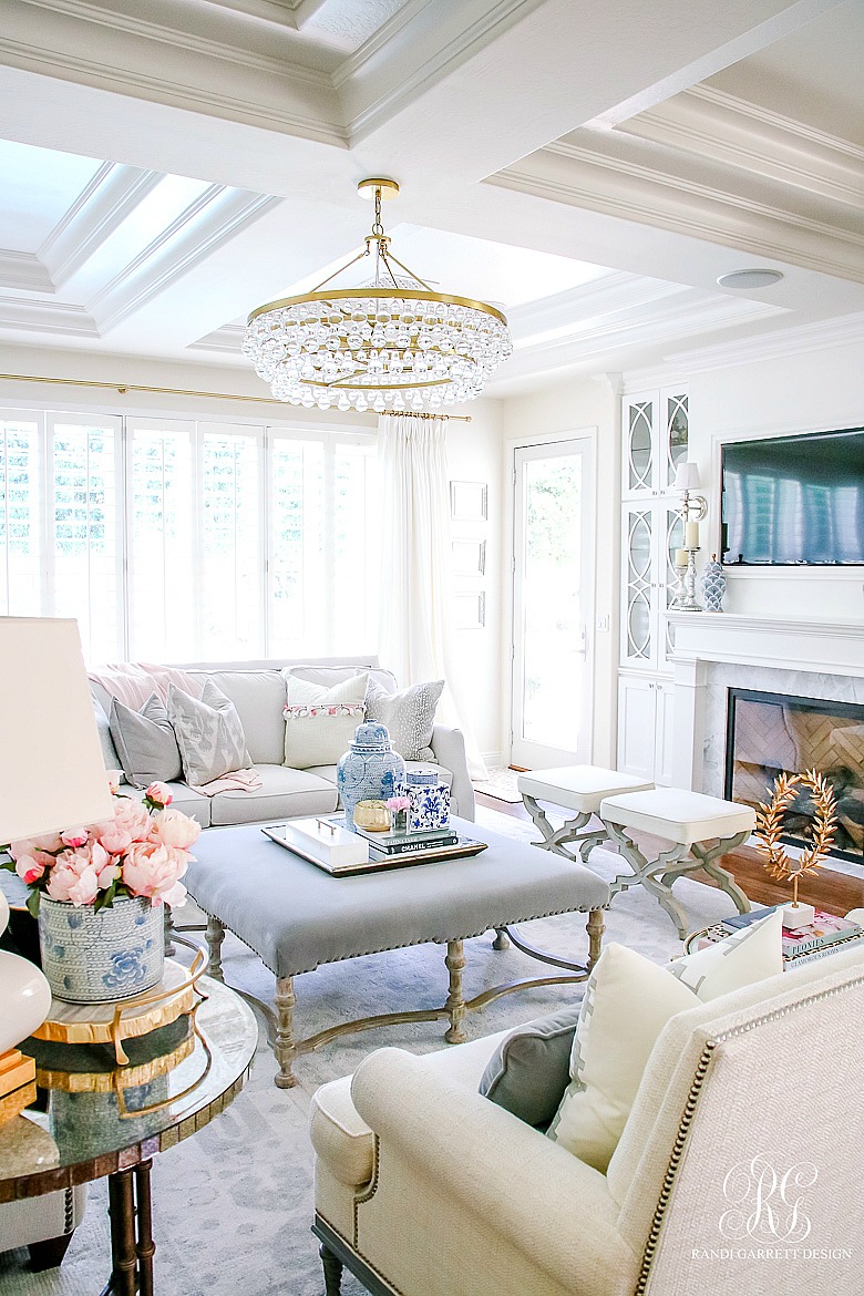 elegant kid friendly family room -summer home tour