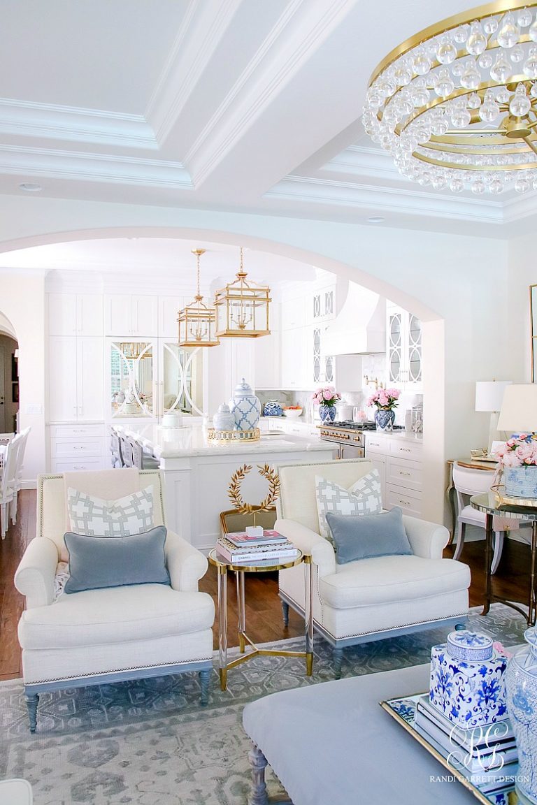 Summer Home Tour - Simple Summer Styling Tips - Randi Garrett Design