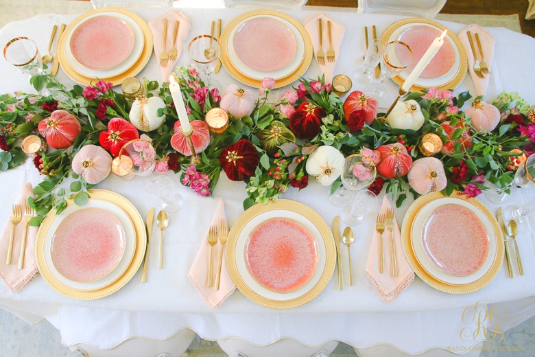 elegant pink gold fall tale - pink gold dinner plates - beautiful thanksgiving table ideas