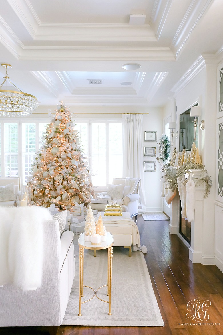 White Christmas family room