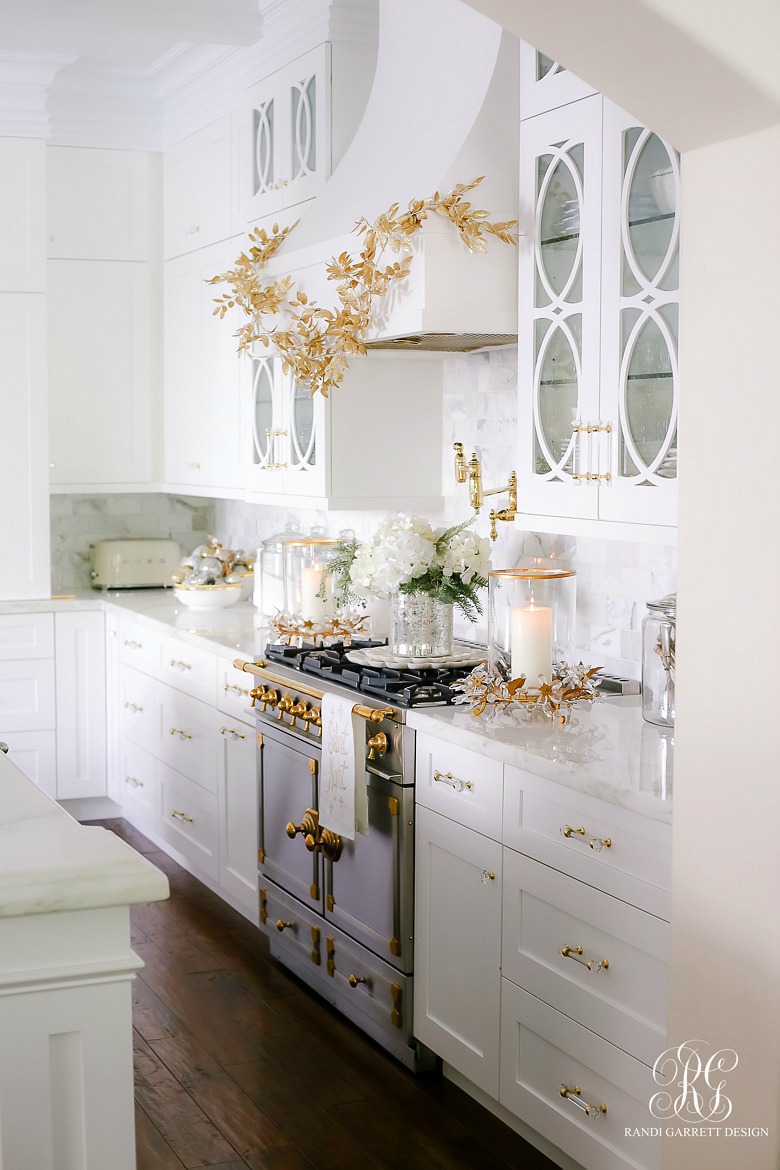 Beautiful white Kitchen styled for Christmas