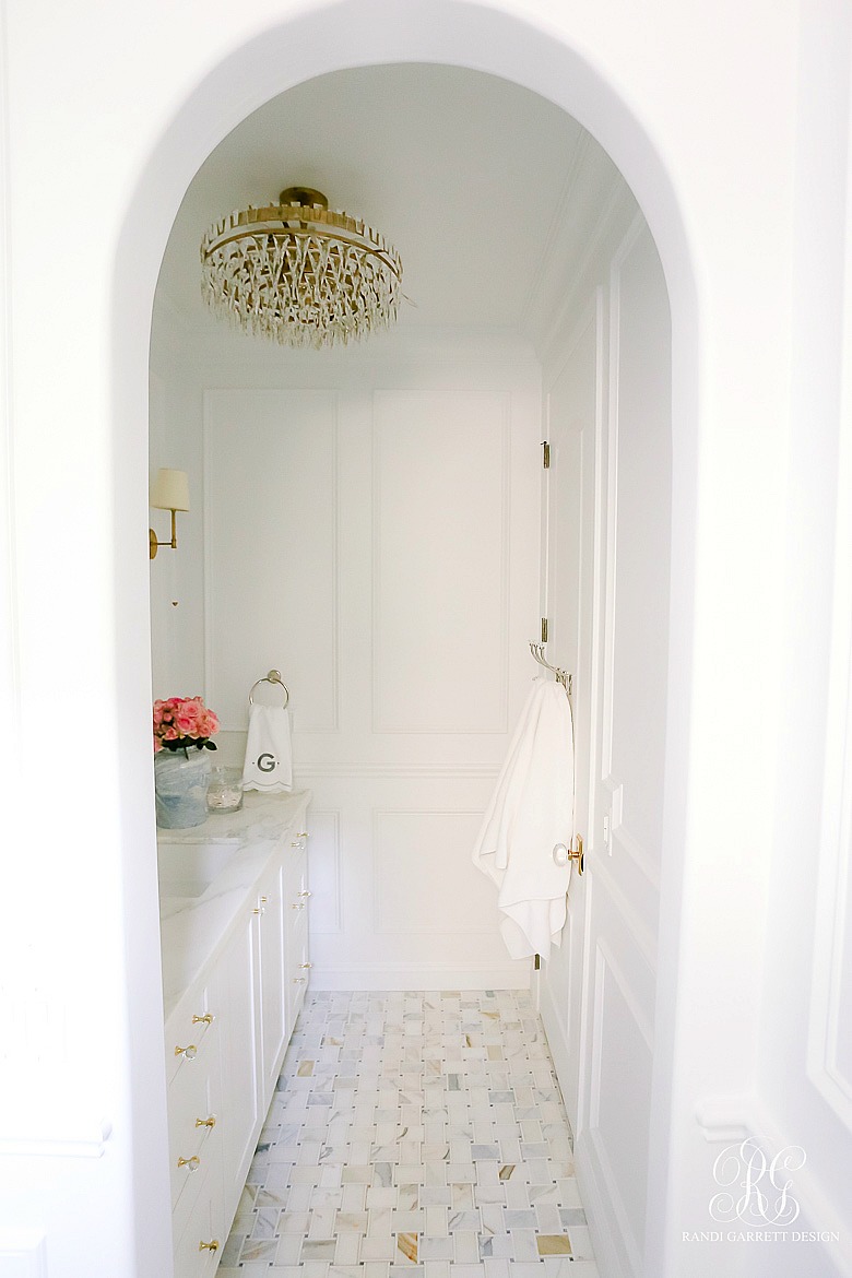 7 Tips to Keep Your Whites Bright White - Randi Garrett Design