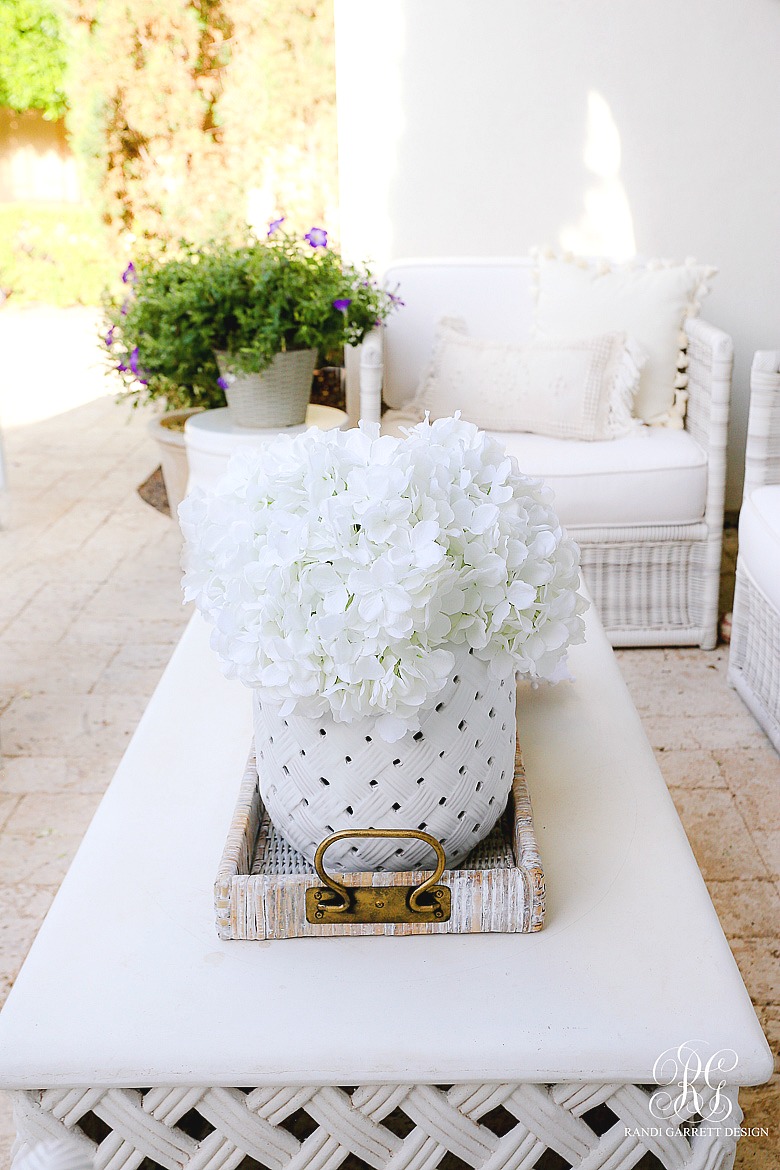 Must Have Outdoor Pieces for Summer Entertaining