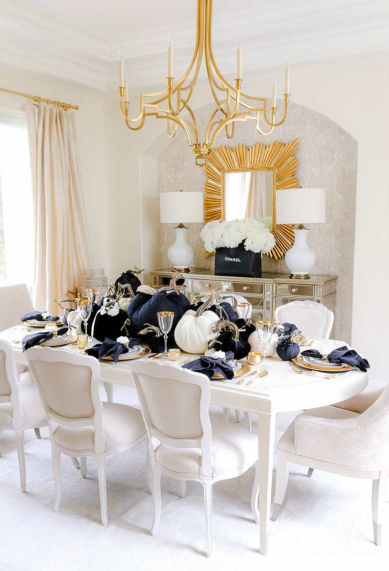 Chanel pillow. Love.  Chanel room, Chanel decor, Chanel