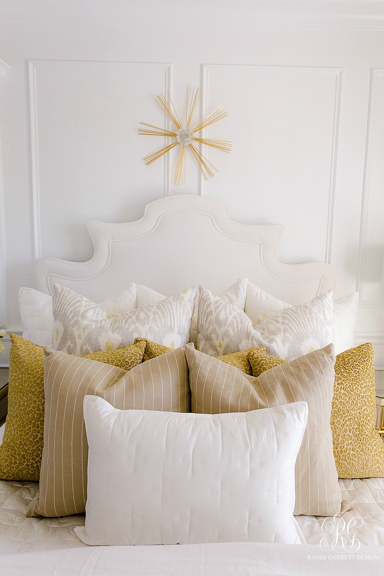 10 Ideas for How to Style Your Bed Pillows