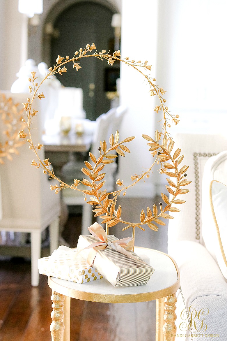 gold laurel wreath stands