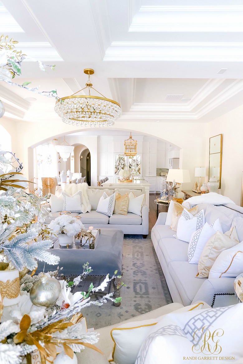 pretty Christmas Family room