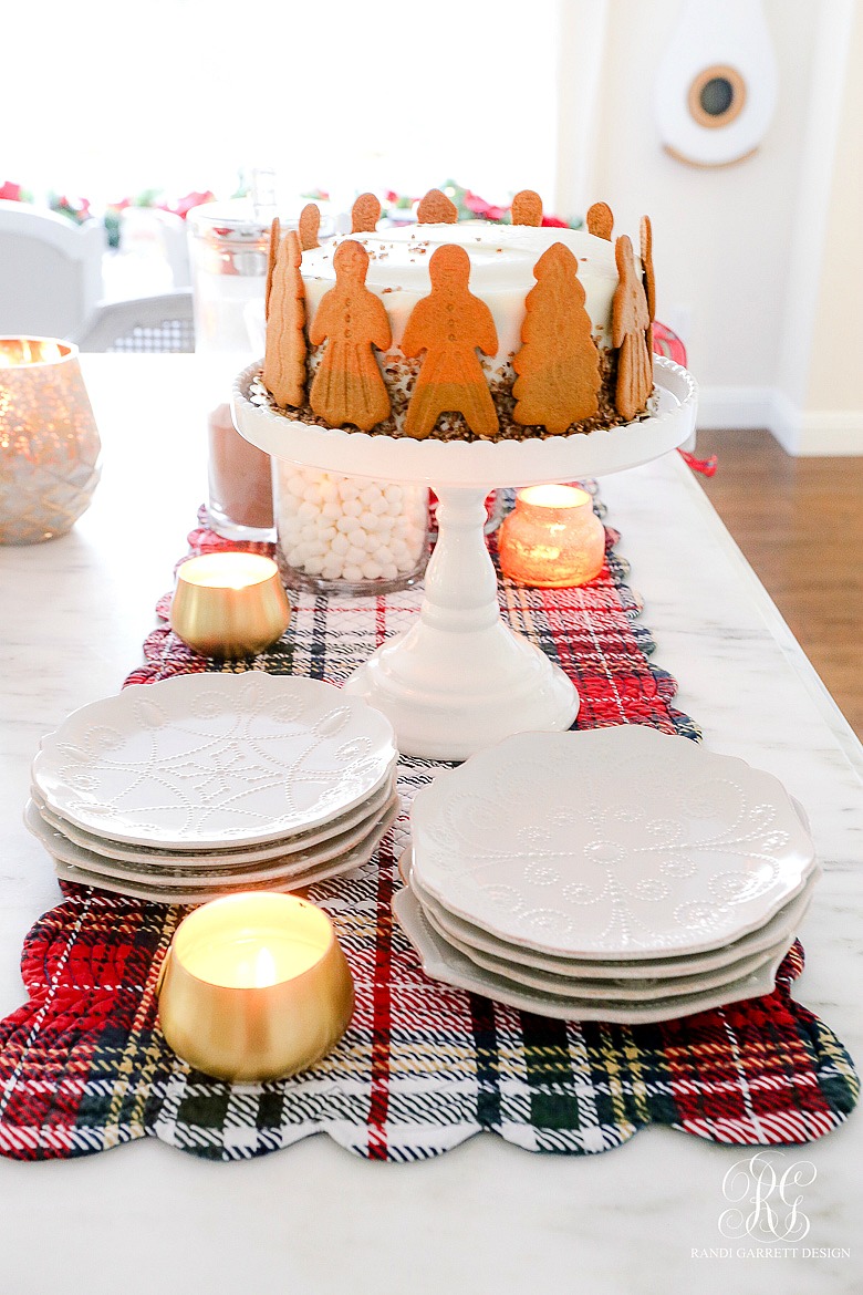 snowflake plates gingerbread cake