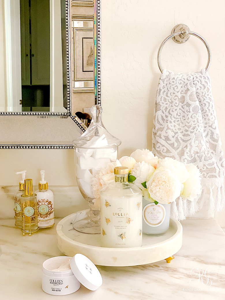 white marble bathroom counter