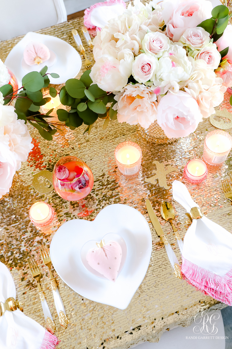 heart dishes pink table