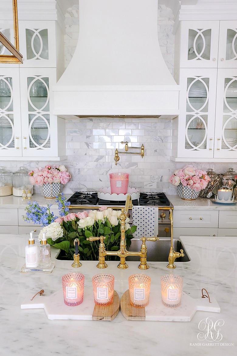 spring candle styling