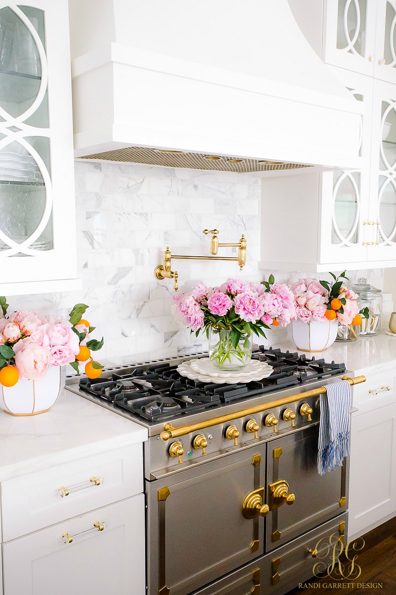 la cornue range - glam white kitchen