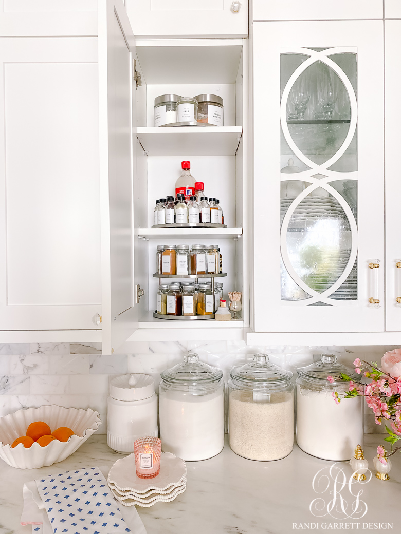 Simple Spice Cabinet Organization