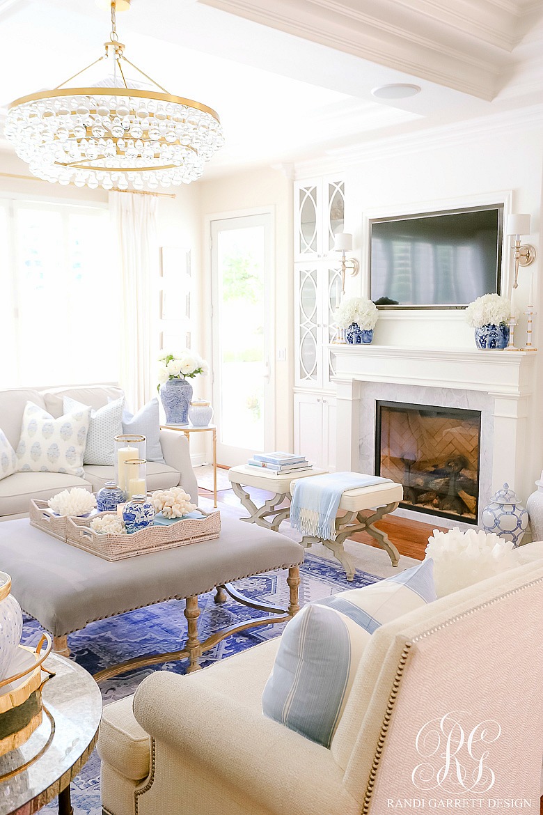 blue white family room