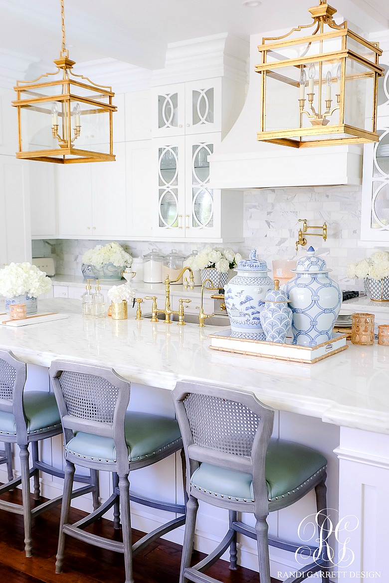 gorgeous white kitchen
