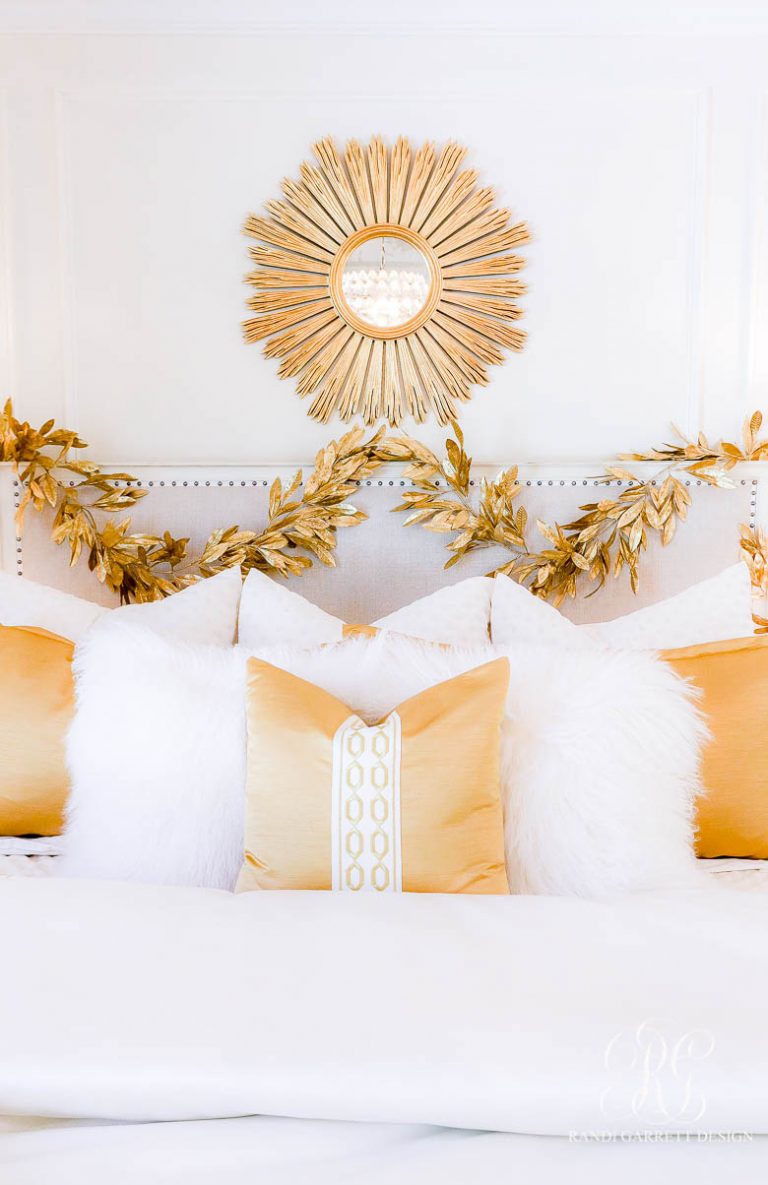 White Gold Glam Christmas Bedroom Randi Garrett Design 0554