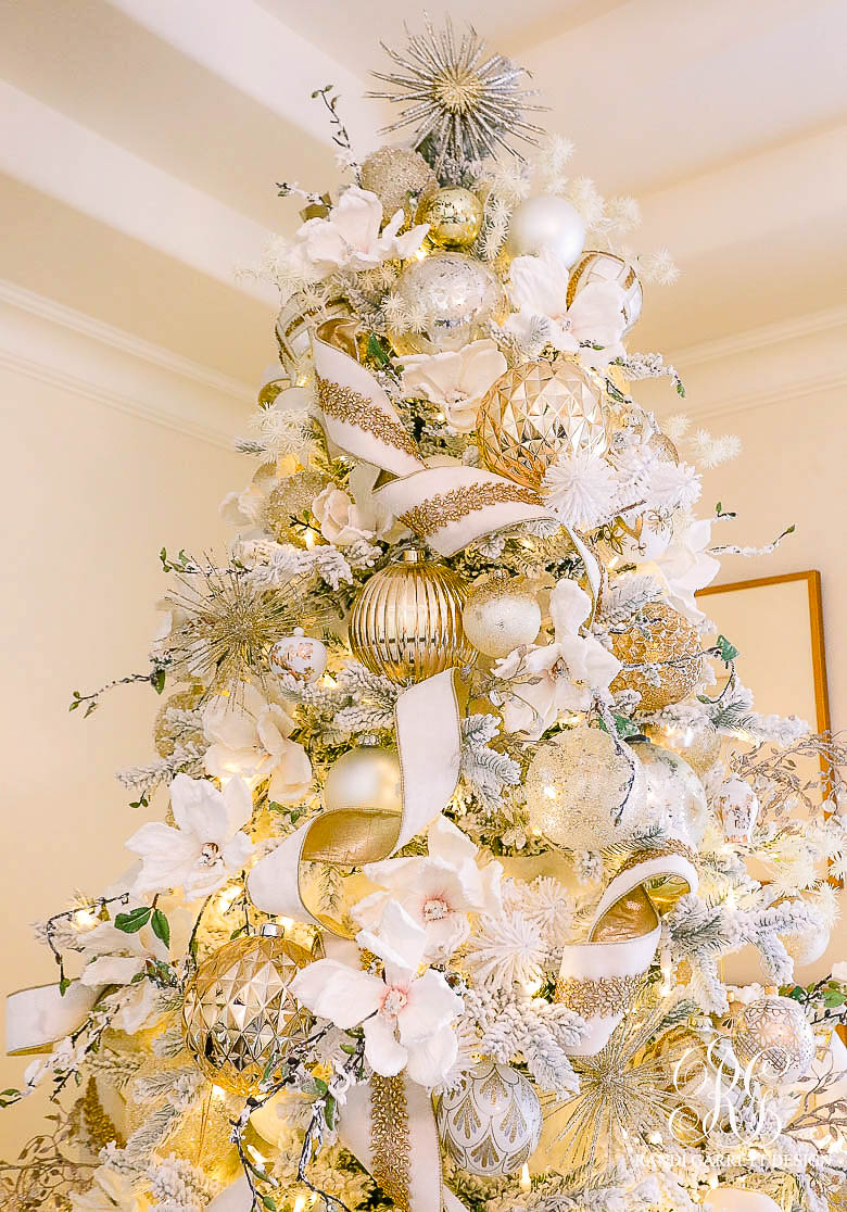 Glamorous White, Gold, and Silver Christmas Tree