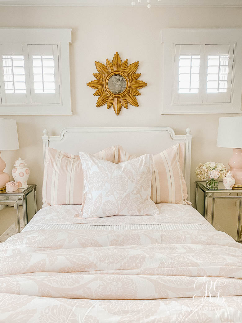 Frontgate - The secret to a catalog-worthy bed? Layers! @randigarrettdesign pulled together all the perfect bedding for this ultra-cozy and polished look. #bedding #bedroominspo #newsheets #bedroomrefresh #luxurybedding # bedgoals
