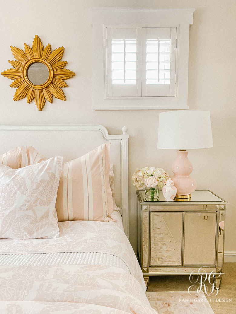 Tips for Choosing the Perfect Comforter - pink girls bedroom 