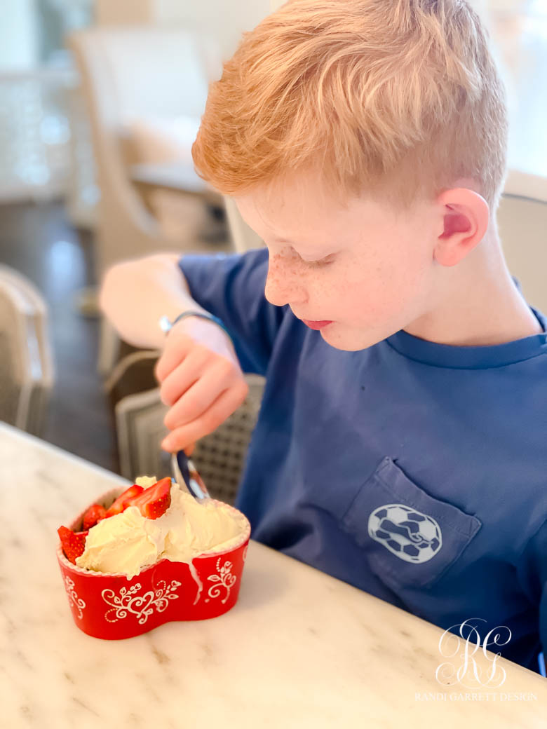 Valentine's Day Heart Brownie Sundae Recipe