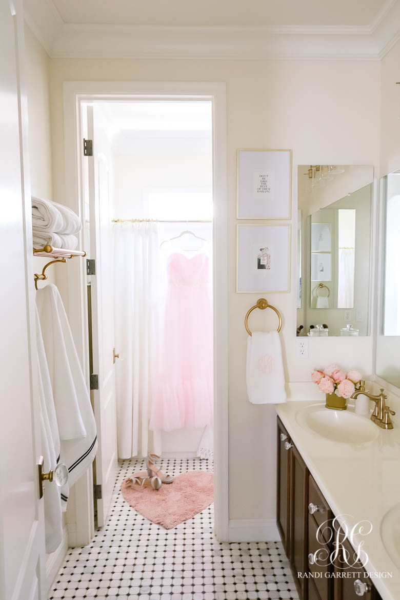 Easy Bathroom Organizing Projects - Randi Garrett Design