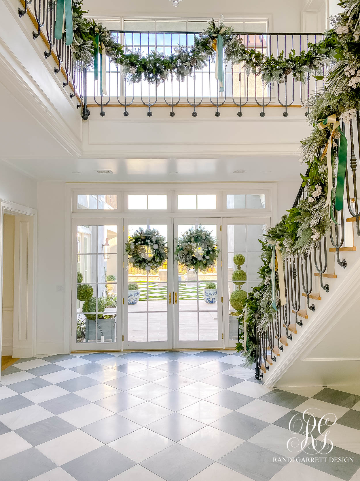 I'll Be Home for Christmas Home Tour - Christmas Porch & Entry