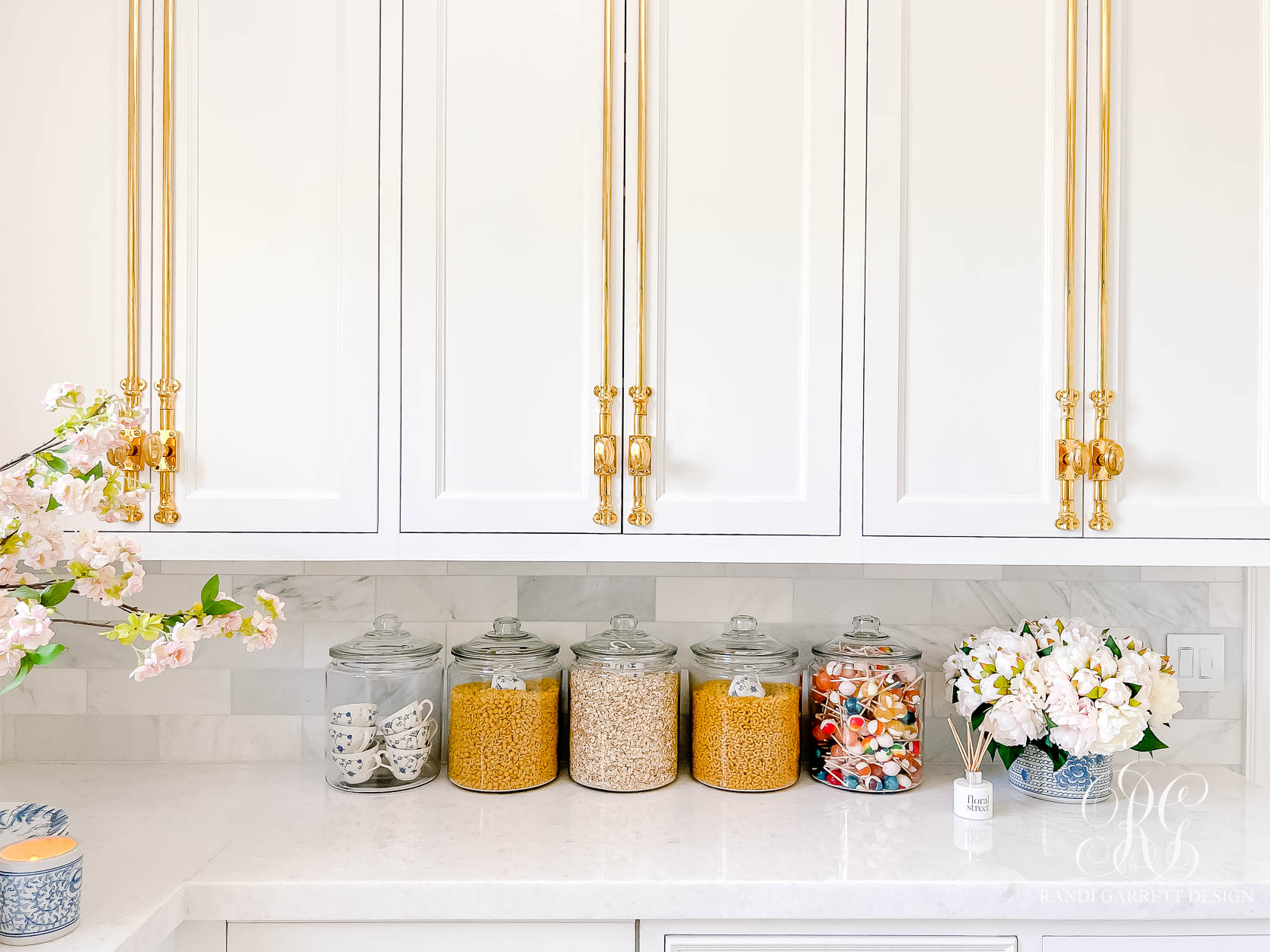 https://randigarrettdesign.com/wp-content/uploads/2022/05/Butlers-Pantry-Reveal-20-1.jpg