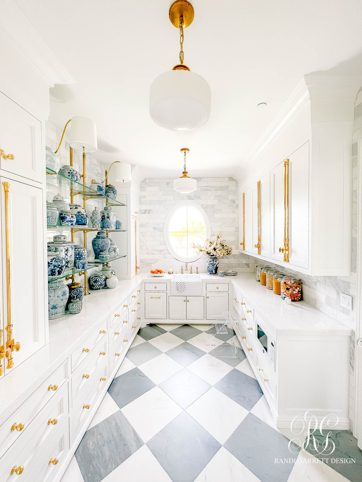 https://randigarrettdesign.com/wp-content/uploads/2022/05/The-Wrens-Butlers-Pantry-Reveal_-4.jpg