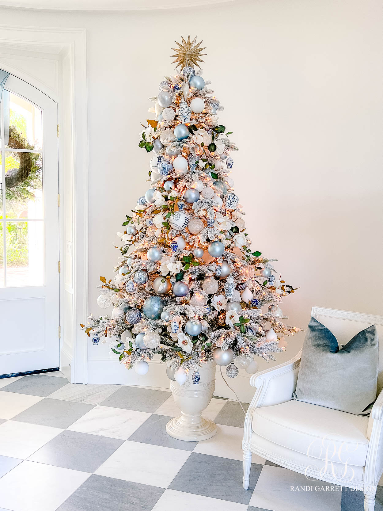 blue white Christmas tree french urn 