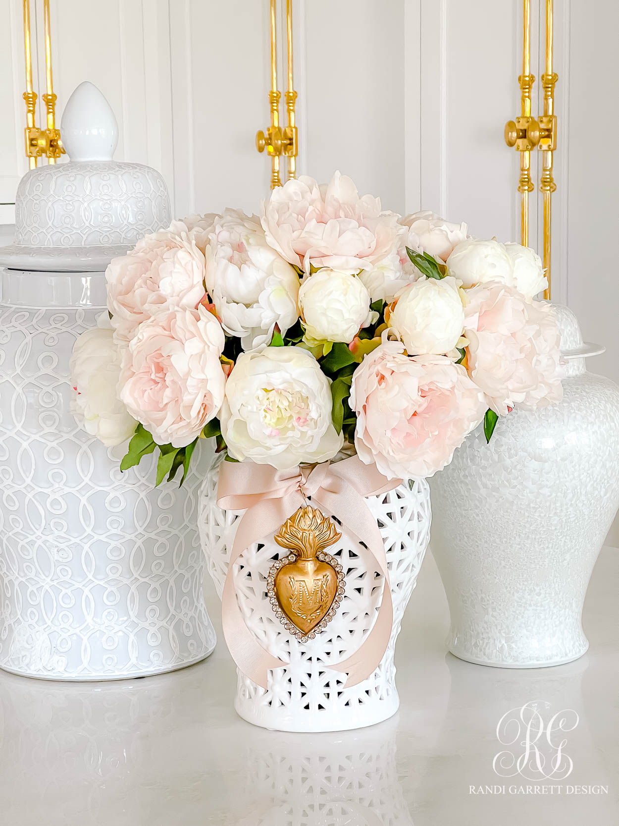 Pink and Gold Valentine's Decor Ideas