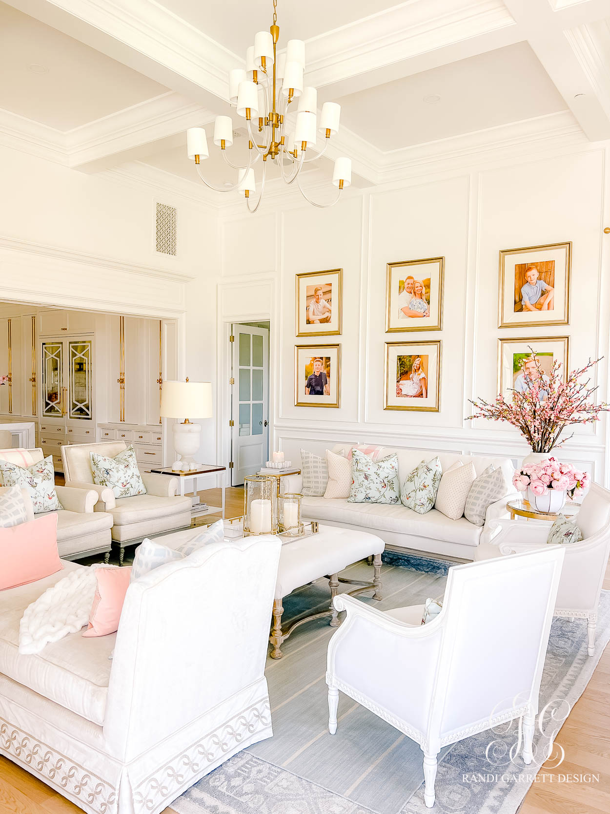 Spring Home Tour - Spring Decor Ideas for your Family Room