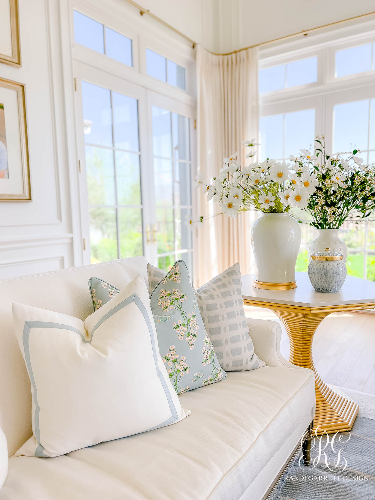 Summer decorating for your Family Room