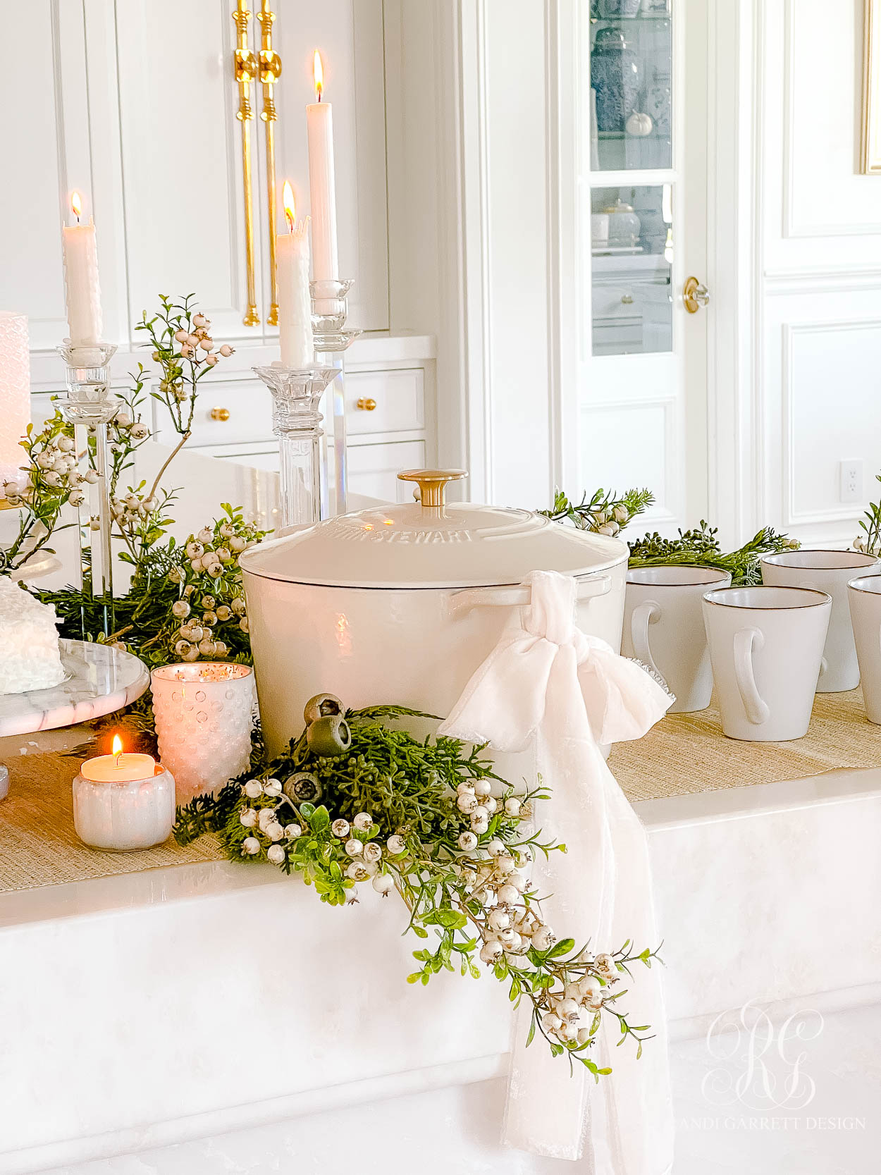 Your Guide to the Most Chic & Functional Holiday Hosting Essentials