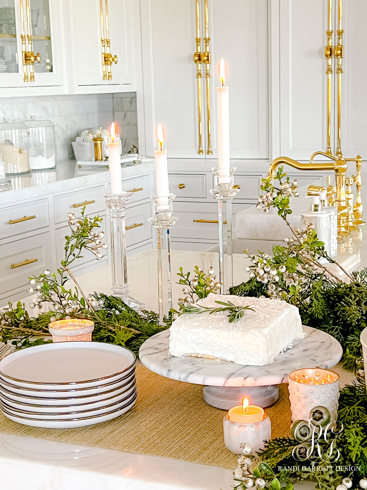 7 Hosting Essentials Every Hostess Needs - Randi Garrett Design